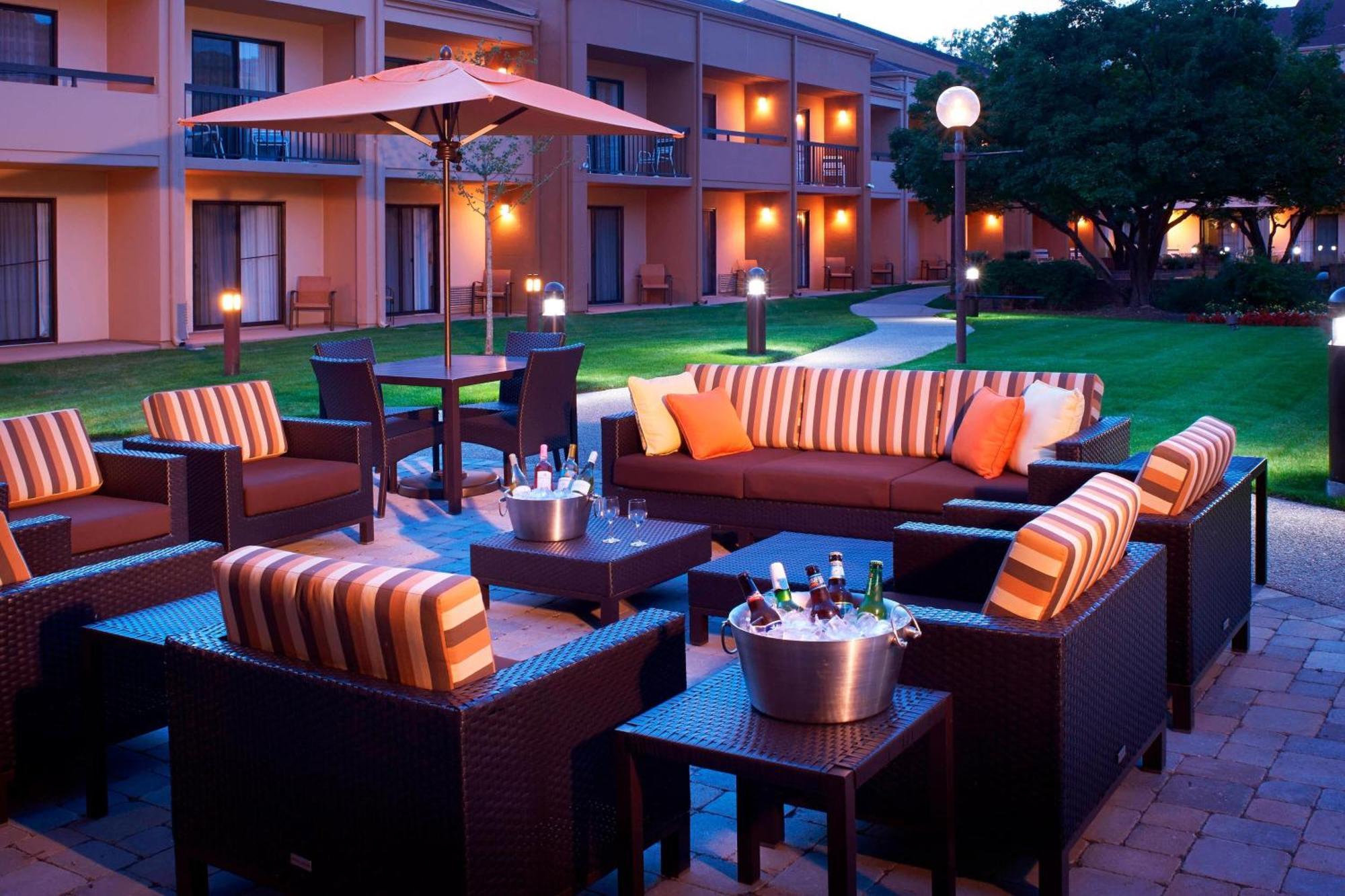 Courtyard Chicago Arlington Heights/South Exterior foto